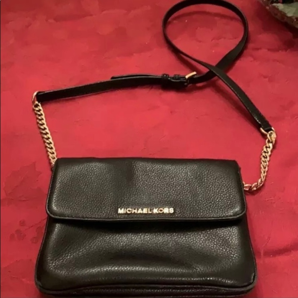 Black crossbody with multiple compartments